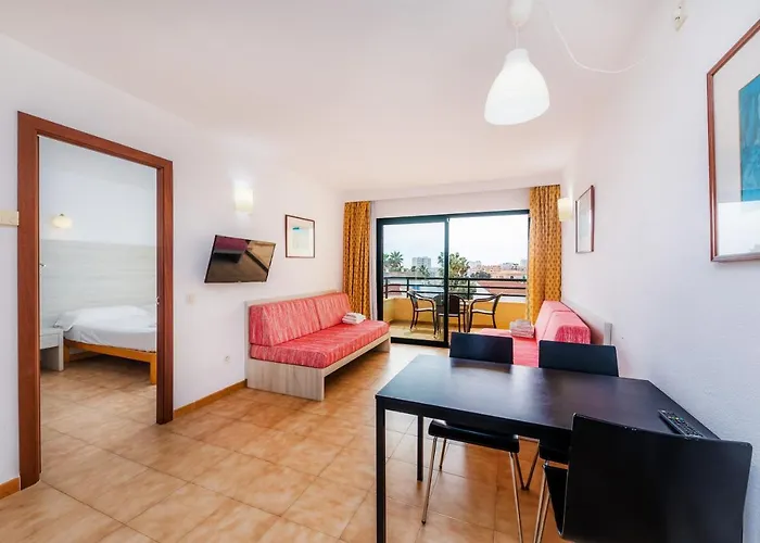 Apto Con Terraza 403